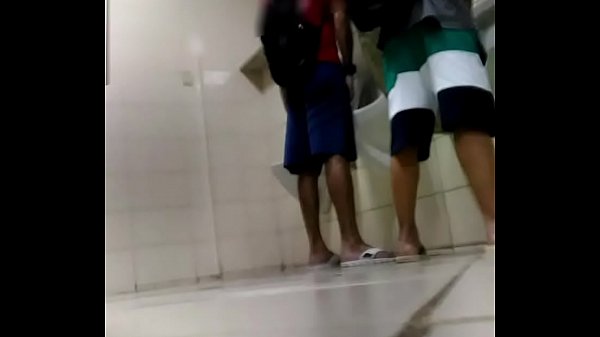 Sites Eroticos Gays Coroas Na Peegaçao No Banheiro Publico