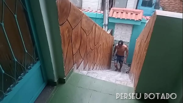 Até meu pai foi na casa do cu estudantil