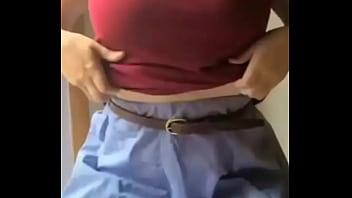 05061524 Silvana Franco Taubaté mostrando os peitos