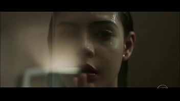 Cocada Silvana Franco tomando banho pelada